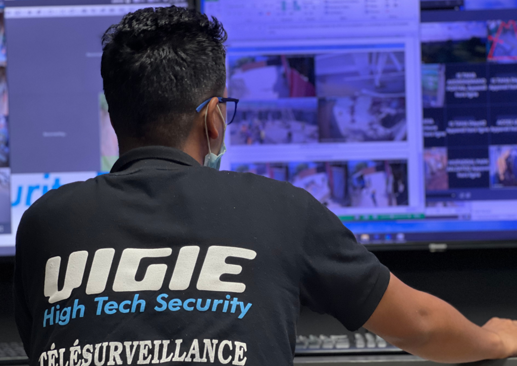 Opérateur de télésurveillance